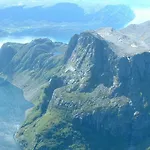 6 Person In Kalvag-by Traum Kalvåg