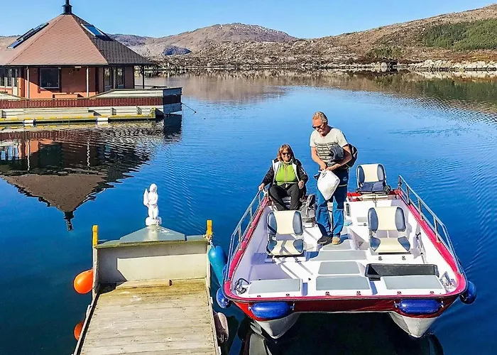 6 Person In Kalvag-by Traum בית נופש Kalvåg